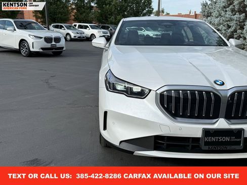 Used 2025 BMW 530i xDrive image 14