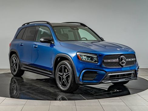 Certified 2024 Mercedes-Benz GLB 250 4MATIC image 3