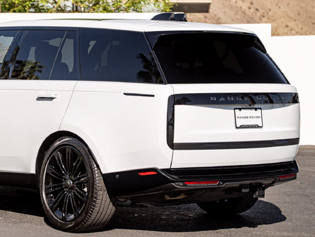 Certified 2024 Land Rover Range Rover SE AWD/4WD image 10