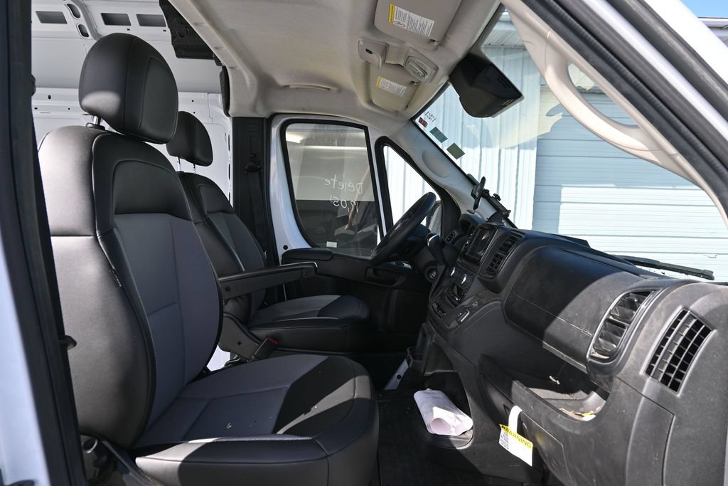 Used 2026 RAM ProMaster 2500 w/ Convenience Group FWD image 15