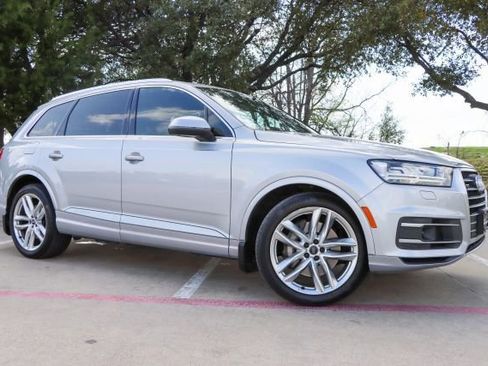 Used 2018 Audi Q7 3.0T Prestige w/ Prestige Package image 1