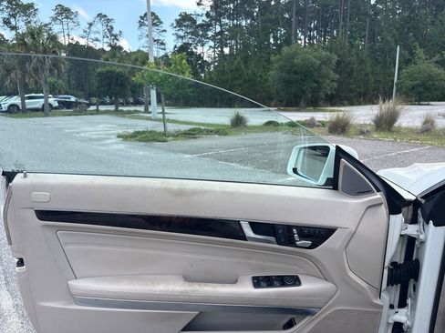 Used 2014 Mercedes-Benz E 550 Cabriolet image 3