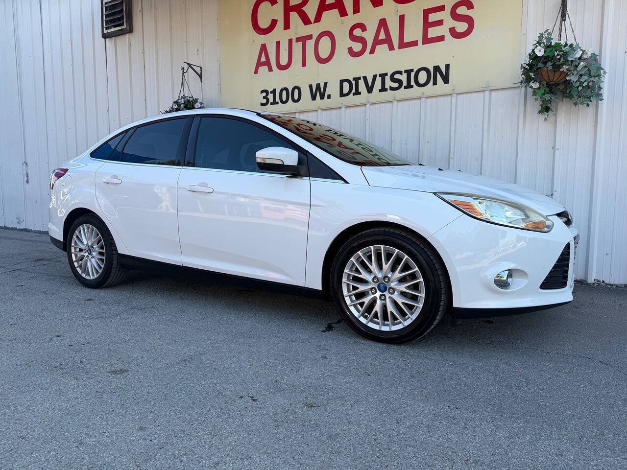 Used 2012 Ford Focus SEL FWD image 1