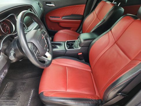Used 2016 Dodge Charger SXT w/ Plus Group RWD image 12