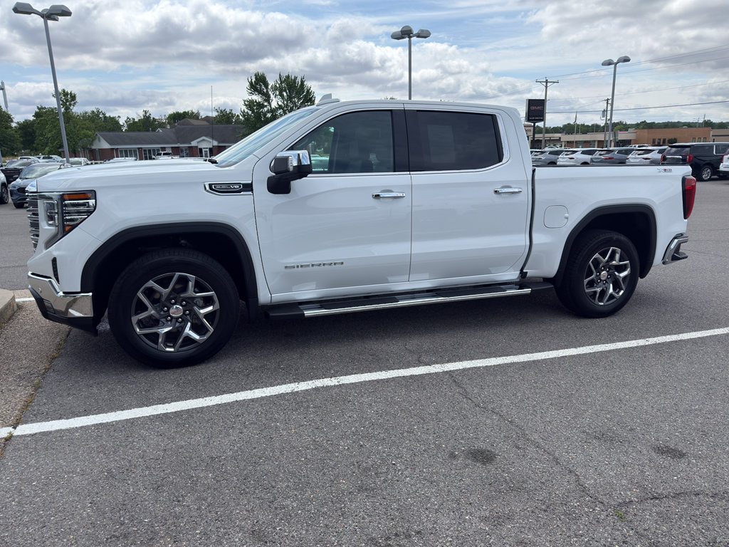 Used 2024 GMC Sierra 1500 SLT w/ SLT Premium Plus Package AWD/4WD image 1