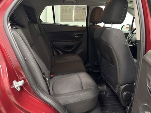 Used 2016 Chevrolet Trax LT image 30