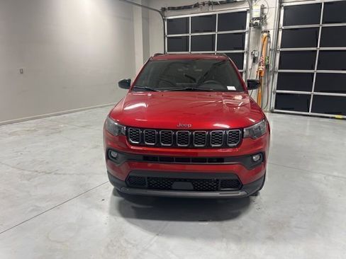 New 2026 Jeep Compass Latitude image 2