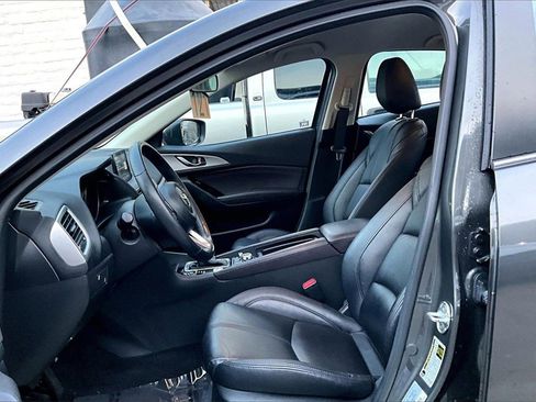Used 2017 MAZDA MAZDA3 Touring image 14