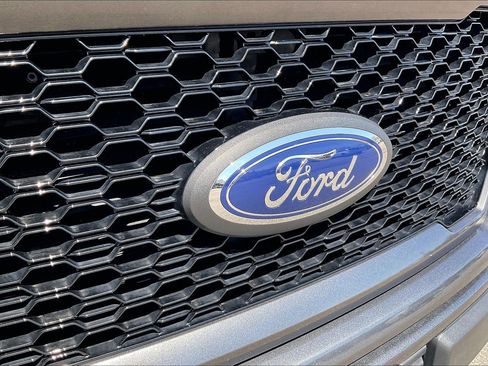 Used 2018 Ford F150 XL w/ Equipment Group 101A Mid image 26