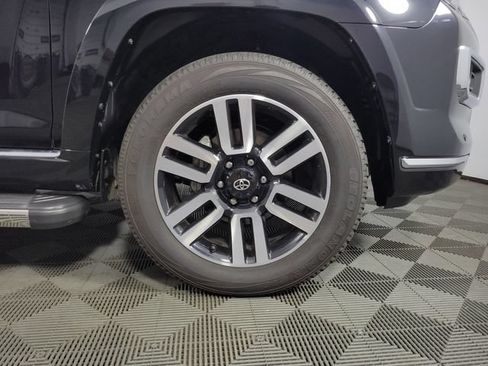 Used 2024 Toyota 4Runner Limited AWD/4WD image 11