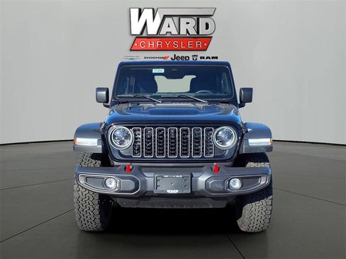 New 2025 Jeep Wrangler Rubicon w/ Technology Group image 24