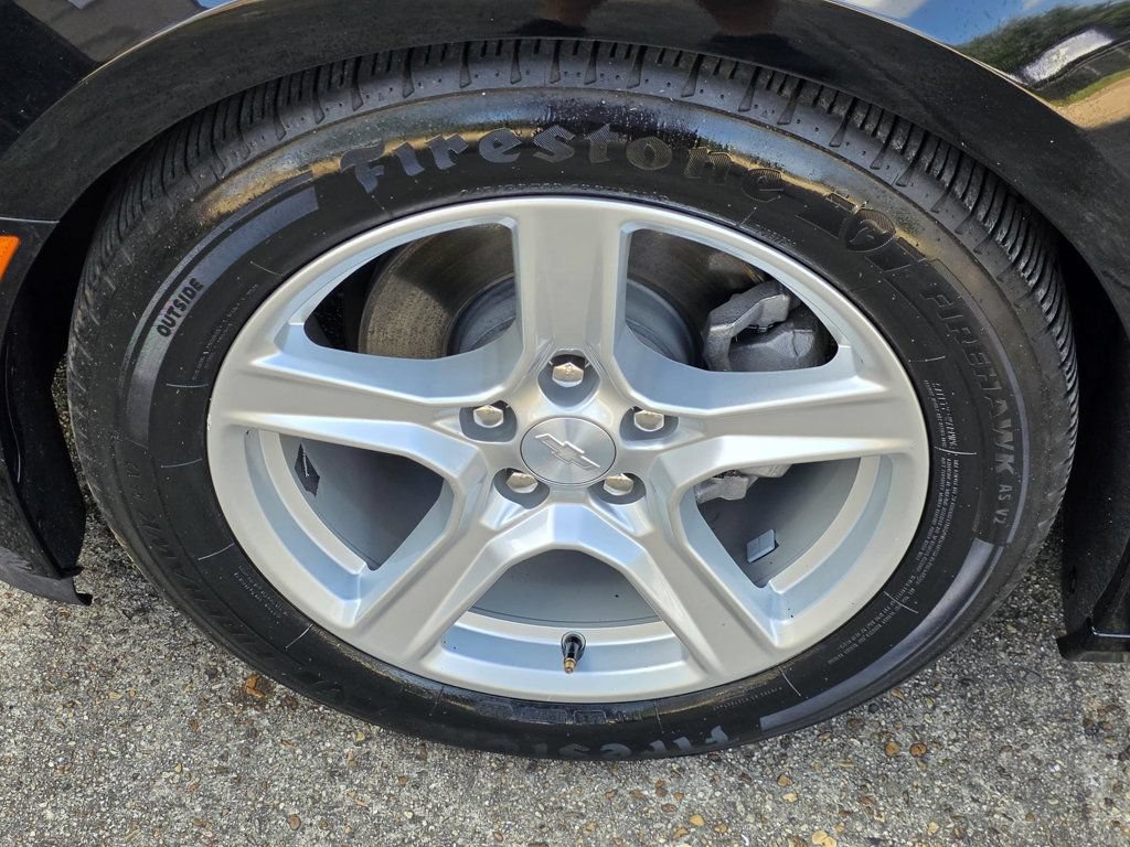 Used 2023 Chevrolet Camaro LT RWD image 30