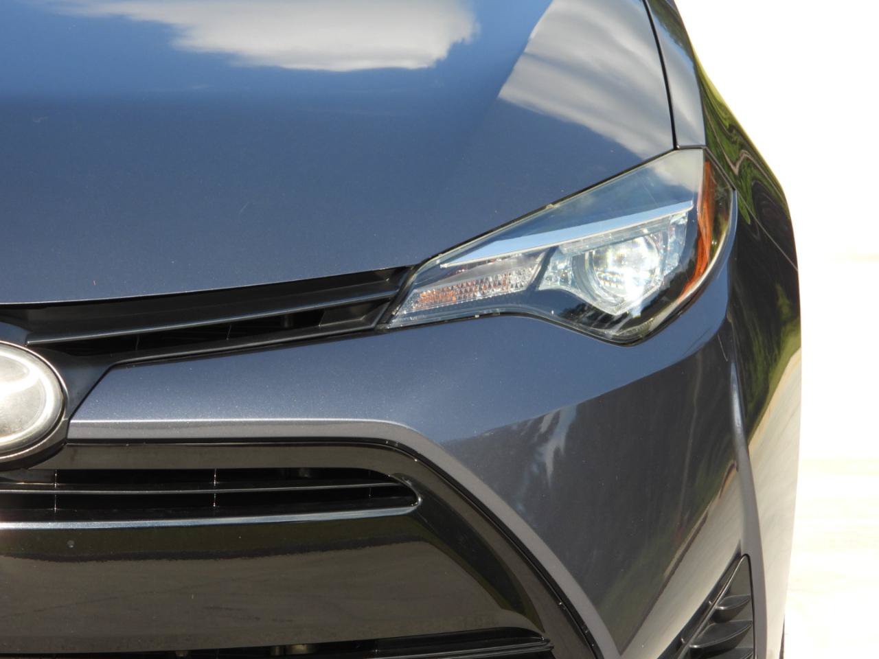 Used 2019 Toyota Corolla LE FWD image 29