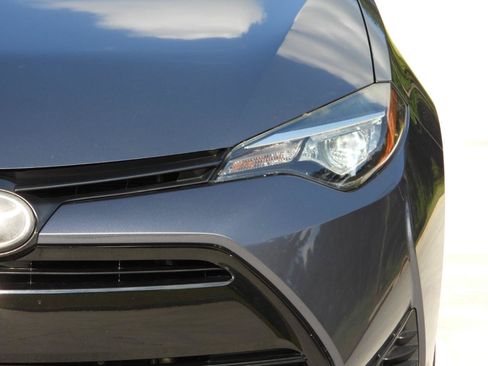 Used 2019 Toyota Corolla LE FWD image 29
