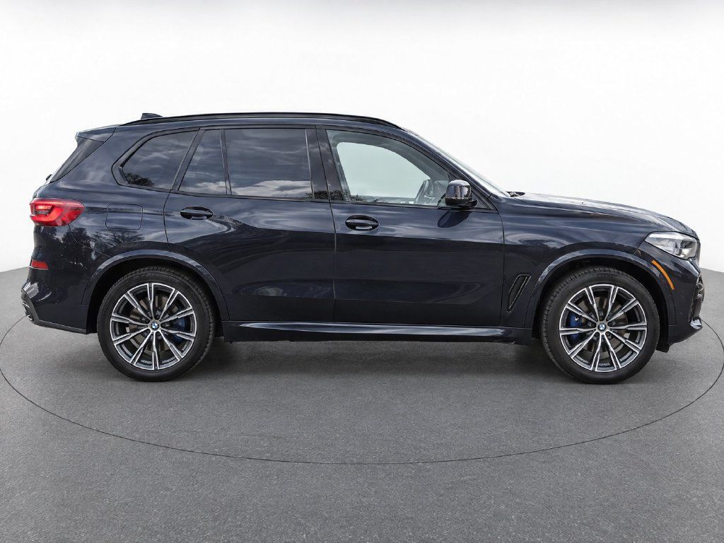 Used 2021 BMW X5 xDrive40i w/ M Sport Package AWD/4WD image 8