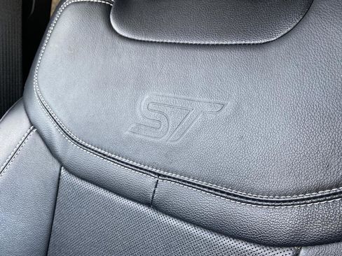 Used 2020 Ford Explorer ST w/ Premium Technology Package image 7