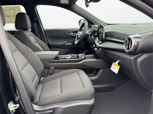 New 2026 Chevrolet Equinox LT image 15