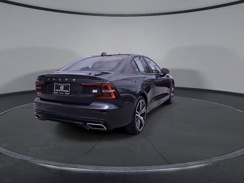 Used 2022 Volvo S60 T8 R-Design AWD/4WD image 13