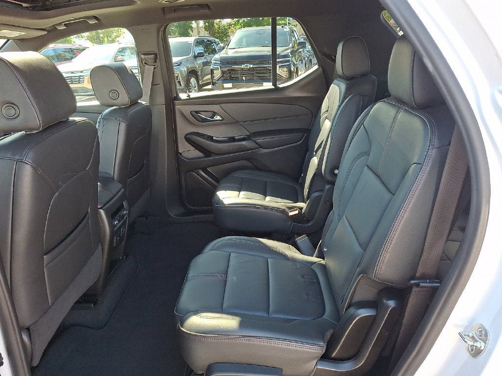 Certified 2023 Chevrolet Traverse RS AWD/4WD image 12