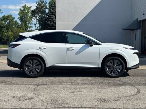Used 2025 Nissan Murano SL AWD/4WD image 2