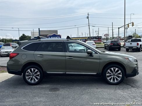 Used 2019 Subaru Outback 3.6R Touring w/ Popular Package #3A AWD/4WD image 4