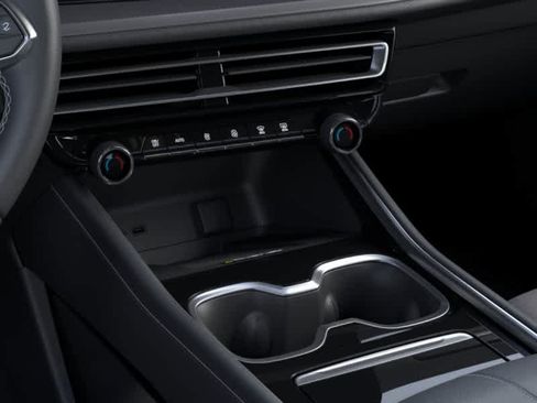 New 2026 Chevrolet Traverse LT w/ Sun and Wheel Package FWD image 23