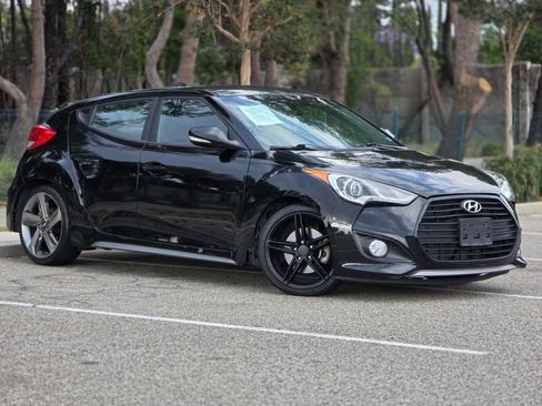 Used 2015 Hyundai Veloster Turbo FWD image 6