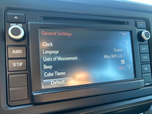 Used 2018 Toyota Tacoma SR w/ SR Convenience Package AWD/4WD image 19