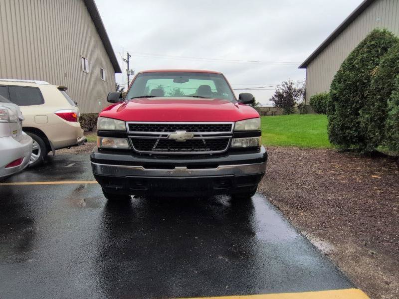 Used 2006 Chevrolet Silverado 1500 W/T AWD/4WD image 2