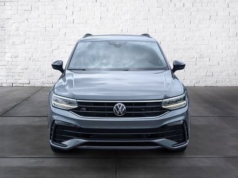 Certified 2023 Volkswagen Tiguan SE R-Line FWD image 3