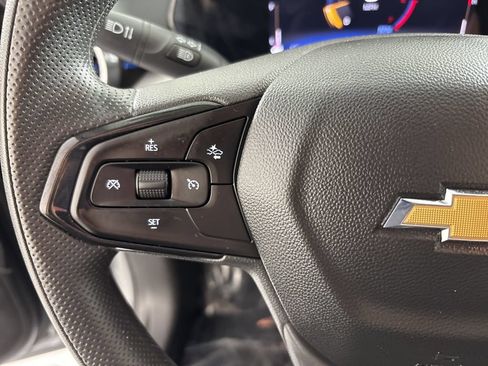 Used 2024 Chevrolet Trax LT FWD image 24