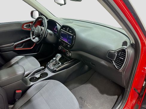 Used 2022 Kia Soul Turbo FWD image 30