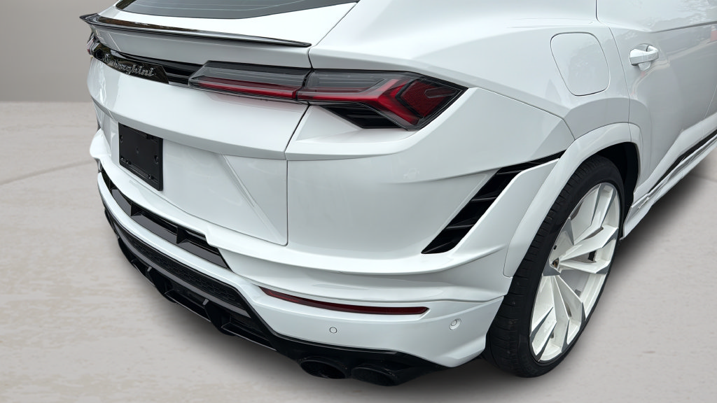 Used 2024 Lamborghini Urus S AWD/4WD image 11