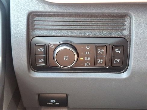 New 2026 Ford F250 XLT w/ XLT Premium Package image 16