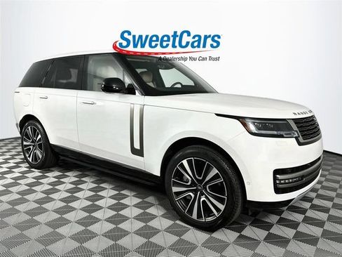 Used 2025 Land Rover Range Rover SE AWD/4WD image 1