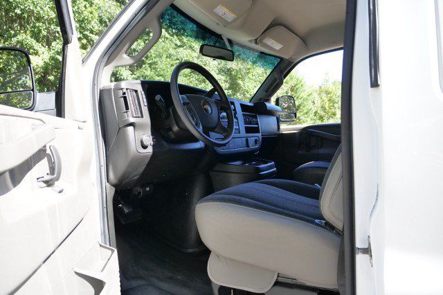 Used 2021 Chevrolet Express 2500 w/ Driver Convenience Package RWD image 19
