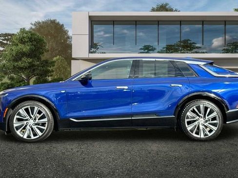 Certified 2024 Cadillac Lyriq Luxury w/ Nappa Leather Package image 7