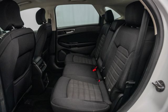 Used 2015 Ford Edge SEL FWD image 24