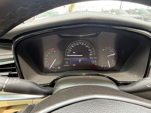 Used 2017 Cadillac XT5 FWD image 25