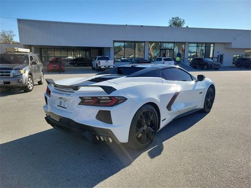 Used 2023 Chevrolet Corvette Stingray Premium Conv w/ Z51 Performance Package image 2