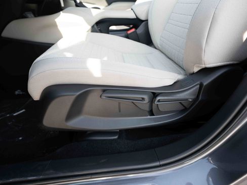 New 2026 Honda HR-V LX image 12