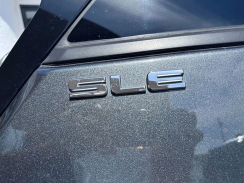 Used 2018 GMC Terrain SLE image 12