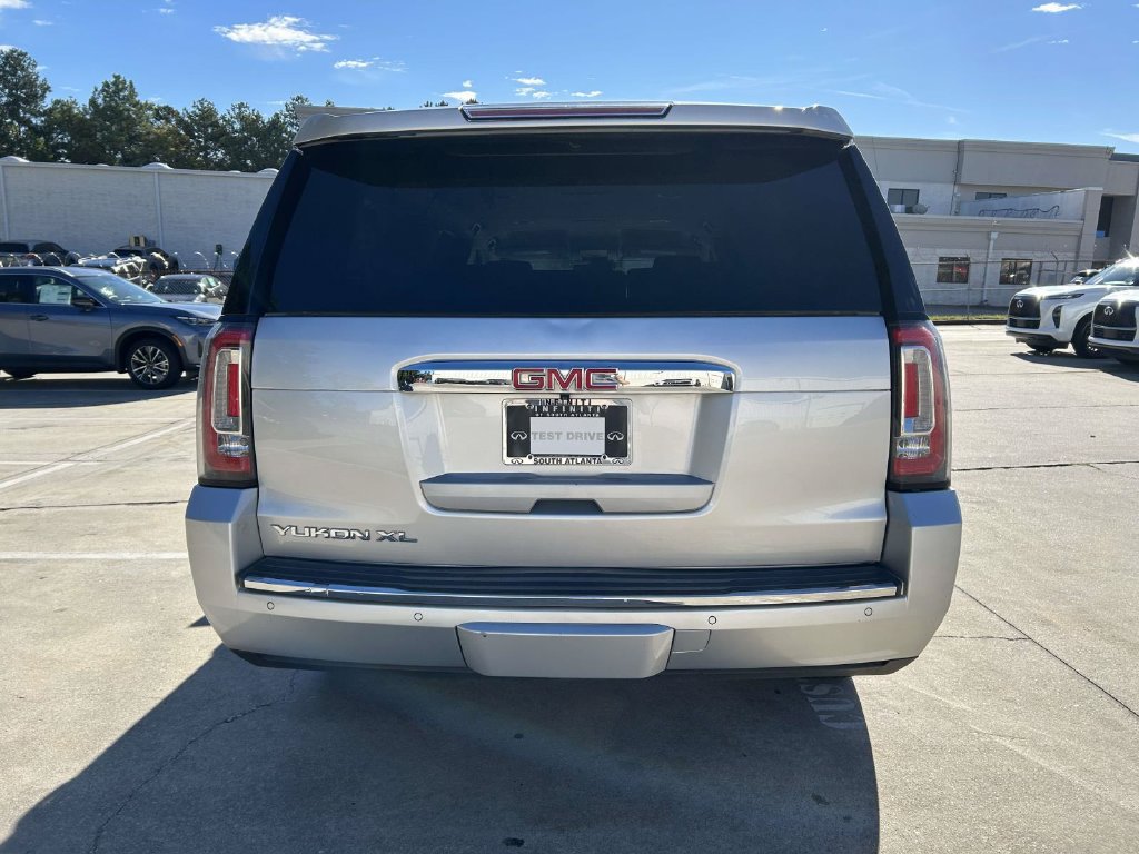 Used 2020 GMC Yukon XL Denali AWD/4WD image 6