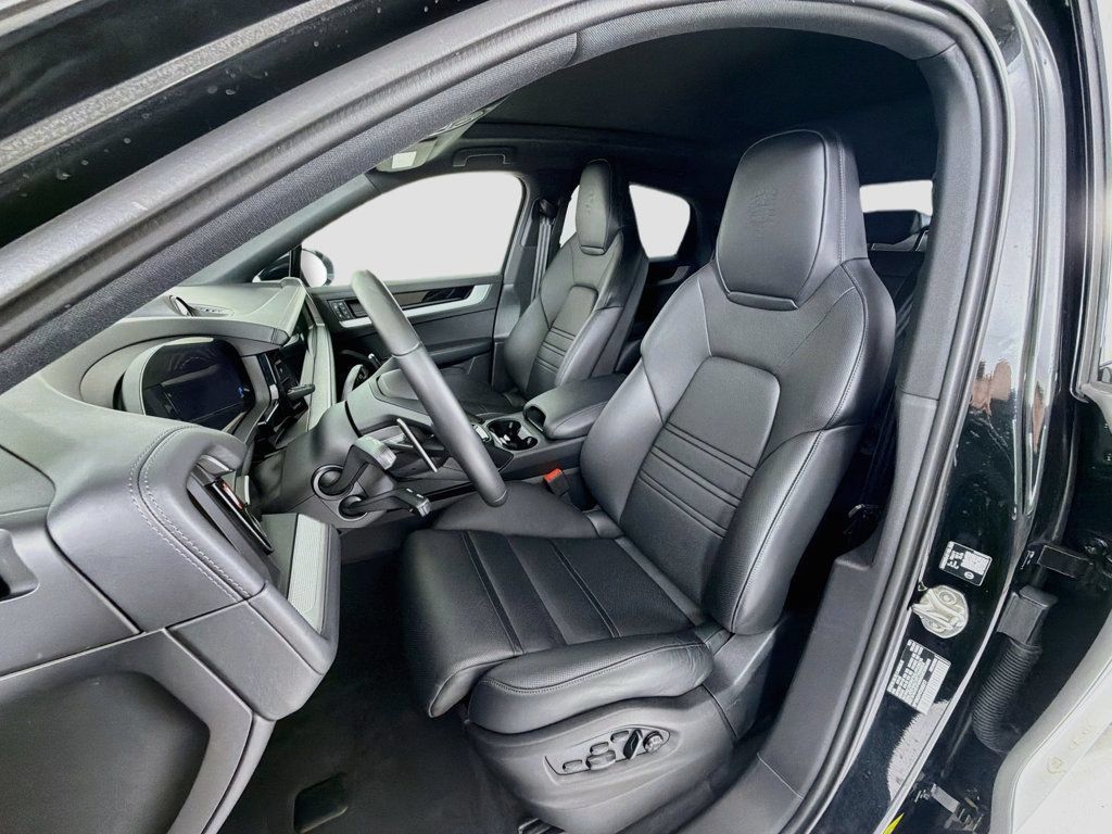 Certified 2026 Porsche Cayenne S AWD/4WD image 5