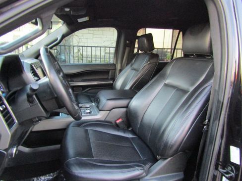 Used 2019 Ford Expedition XLT w/ Equipment Group 201A image 8