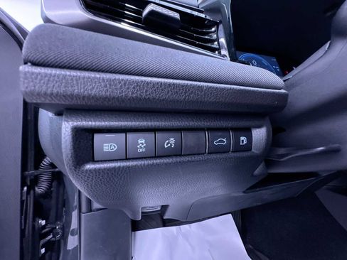 Used 2025 Toyota Camry LE w/ Convenience Package FWD image 16