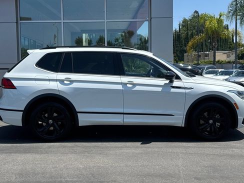 Used 2023 Volkswagen Tiguan SE R-Line FWD image 4