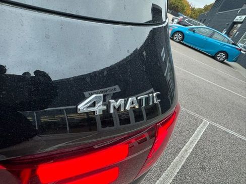 Used 2024 Mercedes-Benz GLB 250 4MATIC image 8