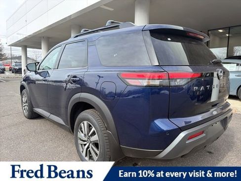 New 2026 Nissan Pathfinder SL image 22