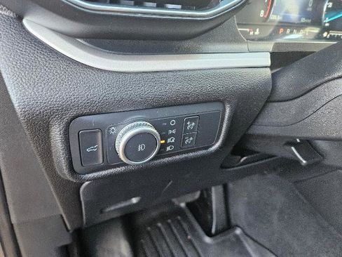 Certified 2022 Ford Explorer XLT w/ Equipment Group 202A image 16